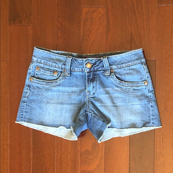 Cutoff jean shorts - Picture 4 of 7